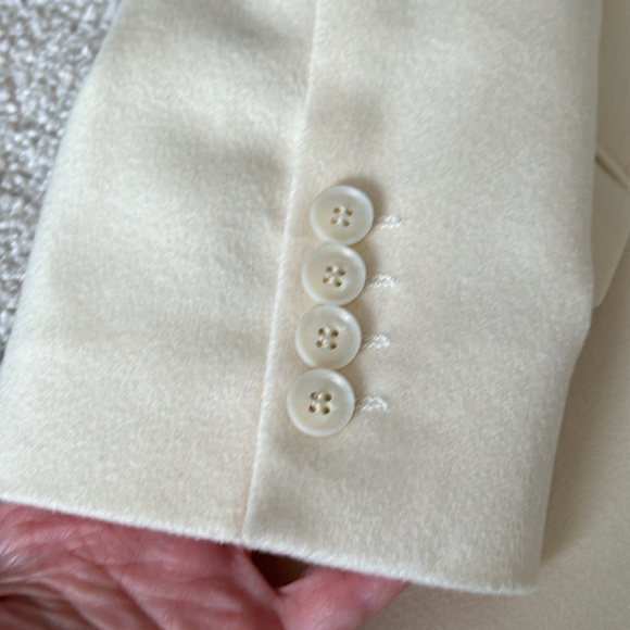 HUGO BOSS Loro Piana cashmere Saks jacket. AMAZING creamy soft fabric - Picture 3 of 13
